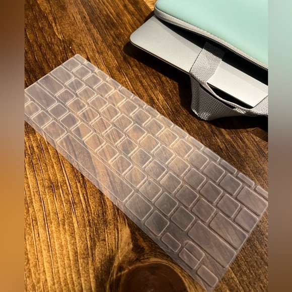 MacBook Air 2015 11-inch - Picture 16 of 16